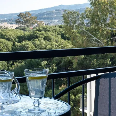 Riviera Ξενοδοχείο 4*